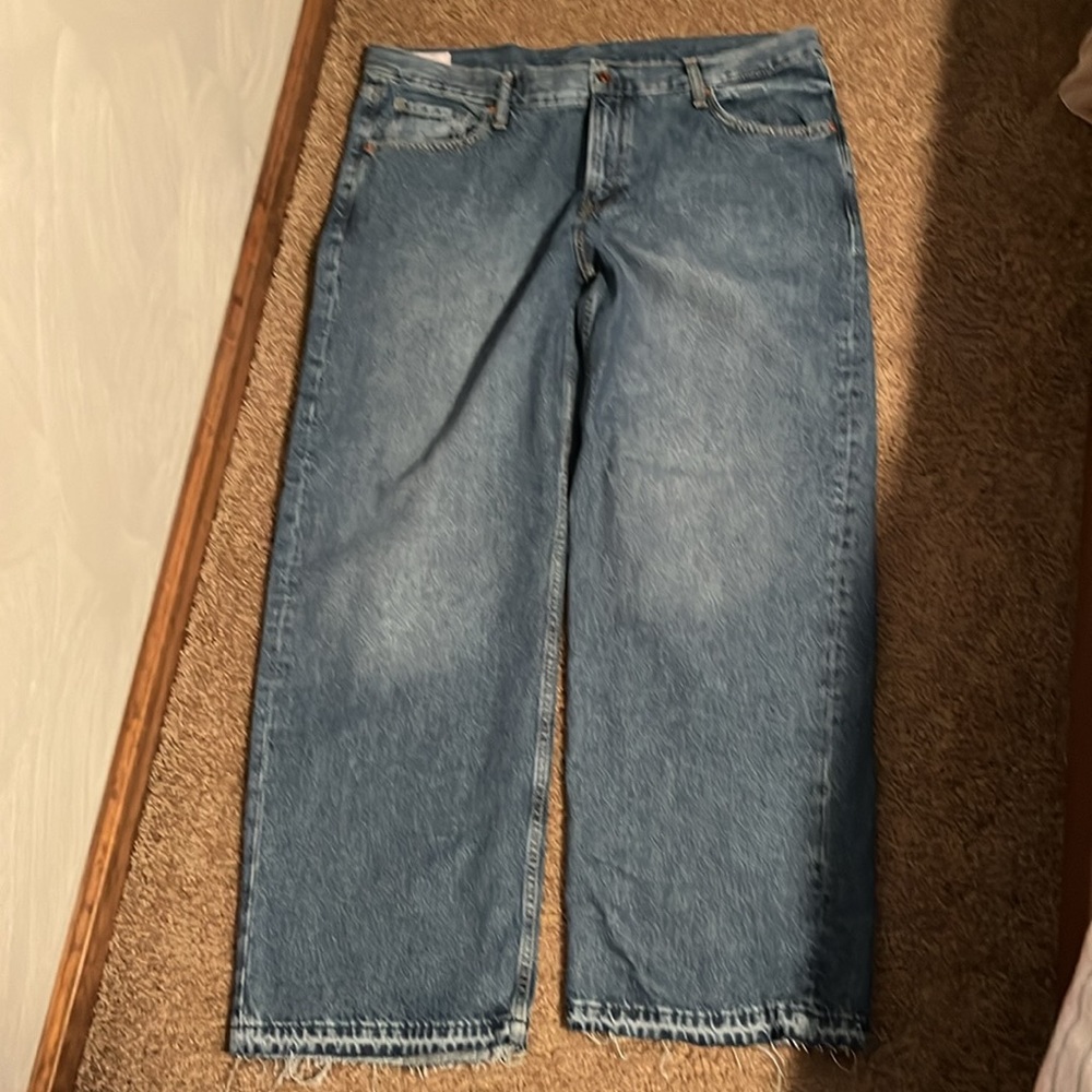 Gap Low Rise Stride Wide leg Jeans